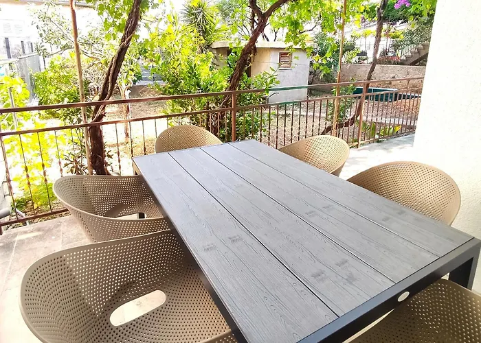 Апартаменти With Parking Space - 23849