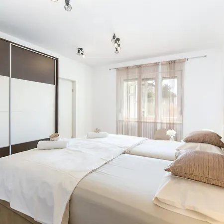 With Parking Space - 23849 Appartamento