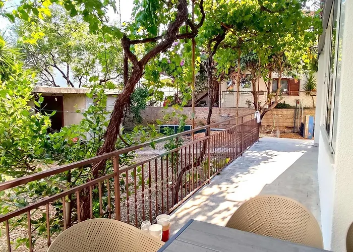 With Parking Space - 23849 Appartement *