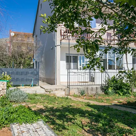 With Parking Space - 23849 Appartement *